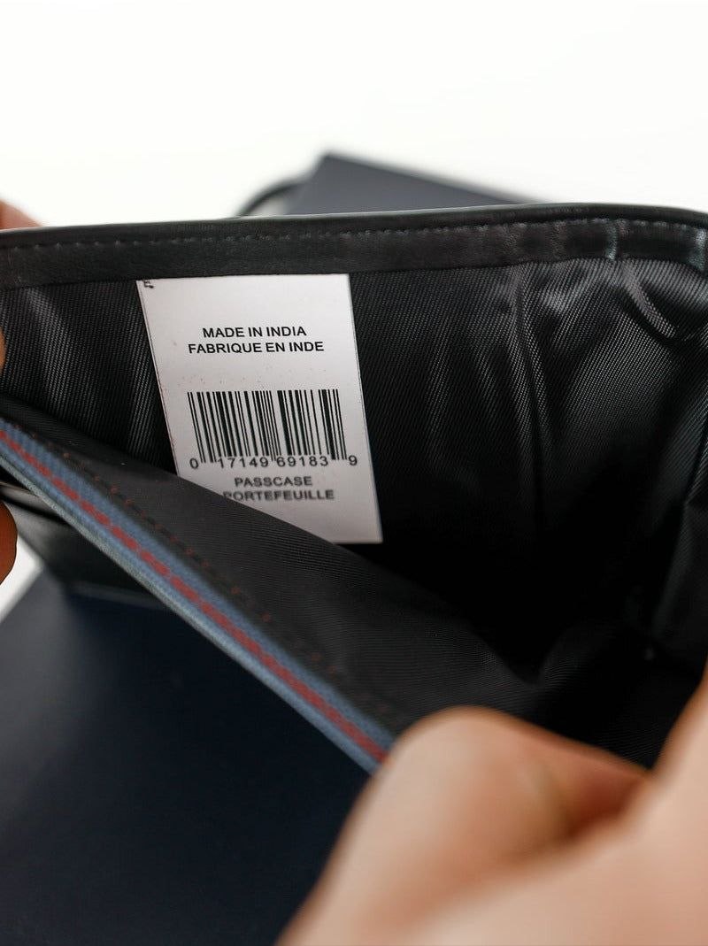 Tommy Hilfiger Men's Leather Passcase Wallet – Black